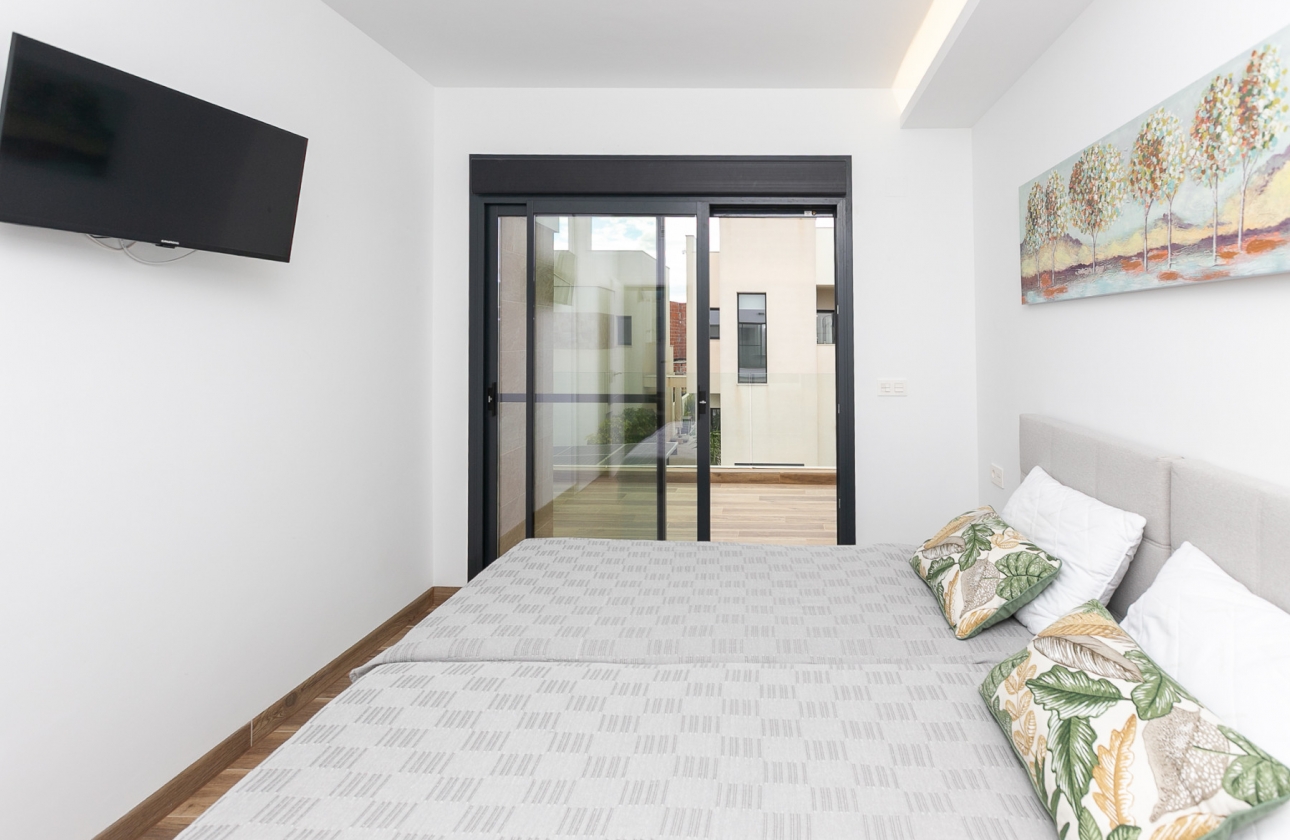Resale - Villa - Los Montesinos