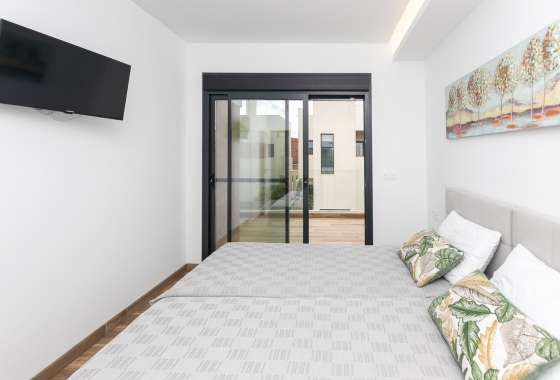 Resale - Villa - Los Montesinos