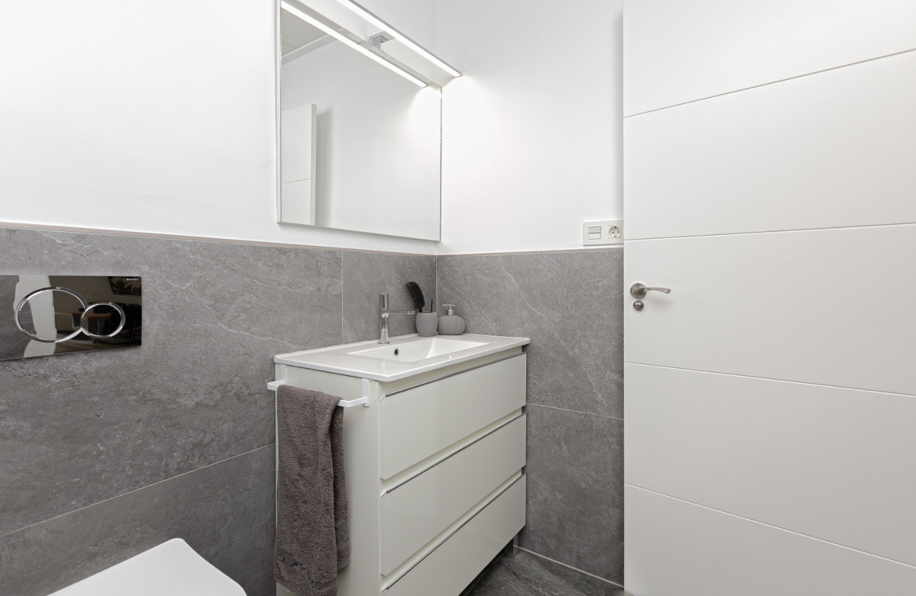 Resale - Villa - Los Montesinos