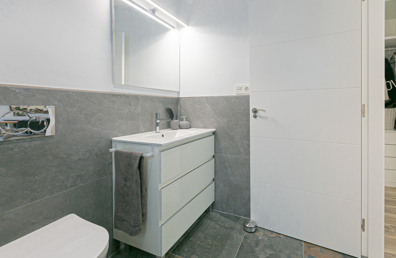 Resale - Villa - Los Montesinos