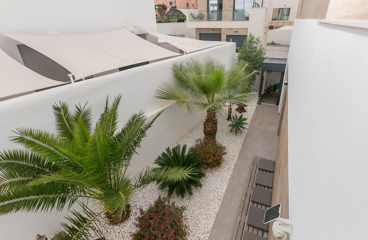 Resale - Villa - Los Montesinos