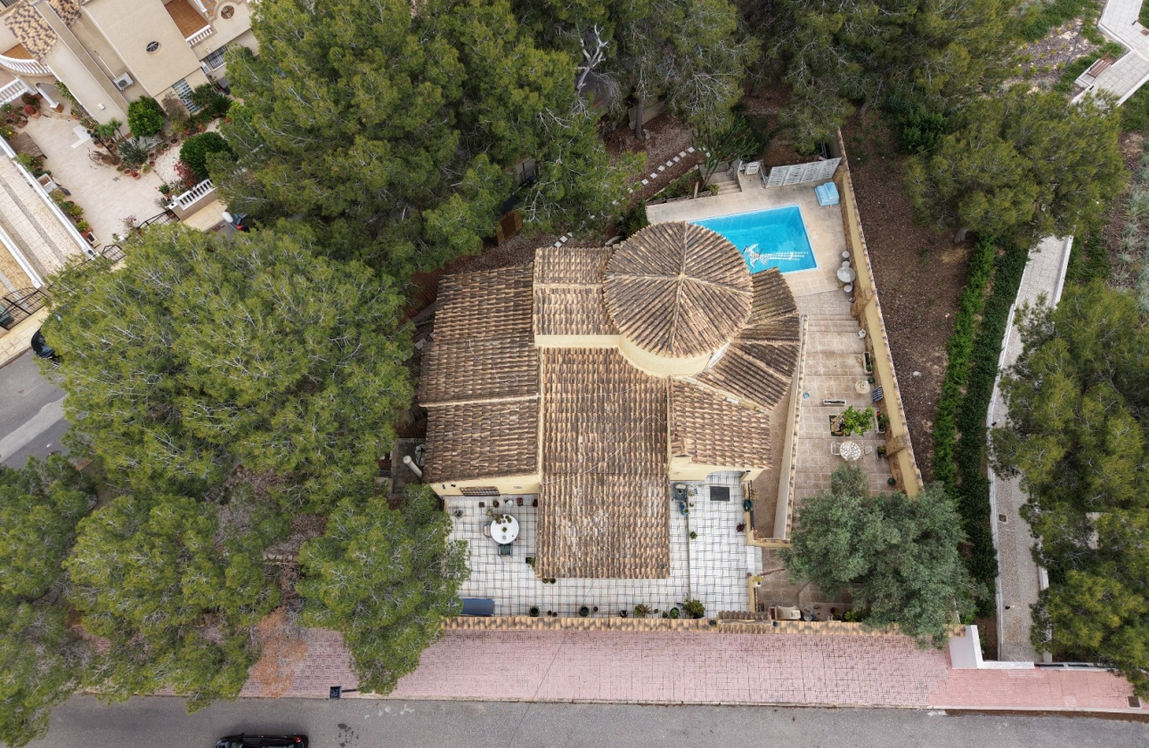 Wiederverkauf - Villa - Orihuela Costa - Villamartín