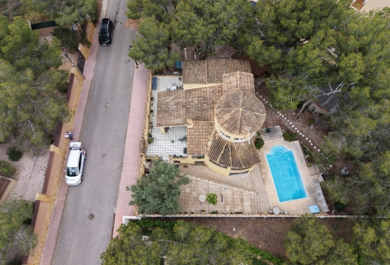 Wiederverkauf - Villa - Orihuela Costa - Villamartín