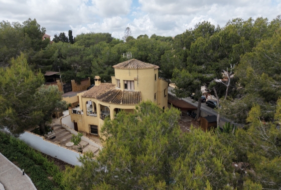 Wiederverkauf - Villa - Orihuela Costa - Villamartín