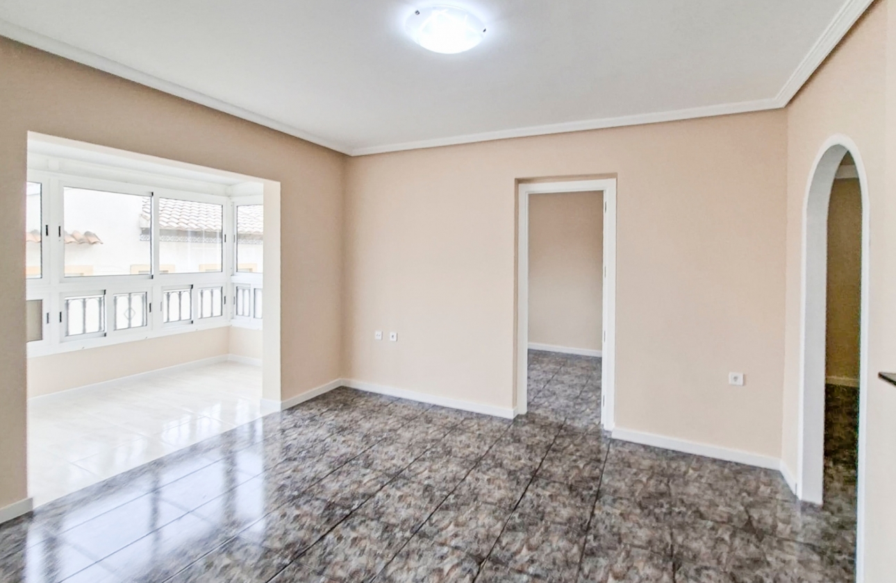 Reventa - Casa - Orihuela Costa