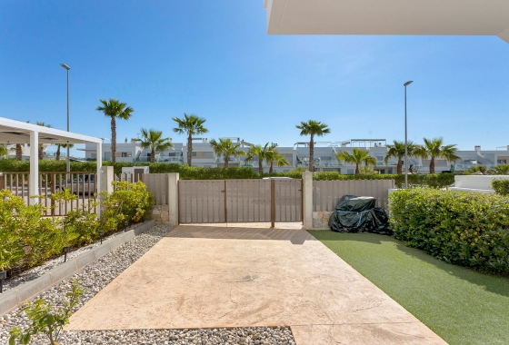 Resale - Apartment / flat - Vistabella Golf