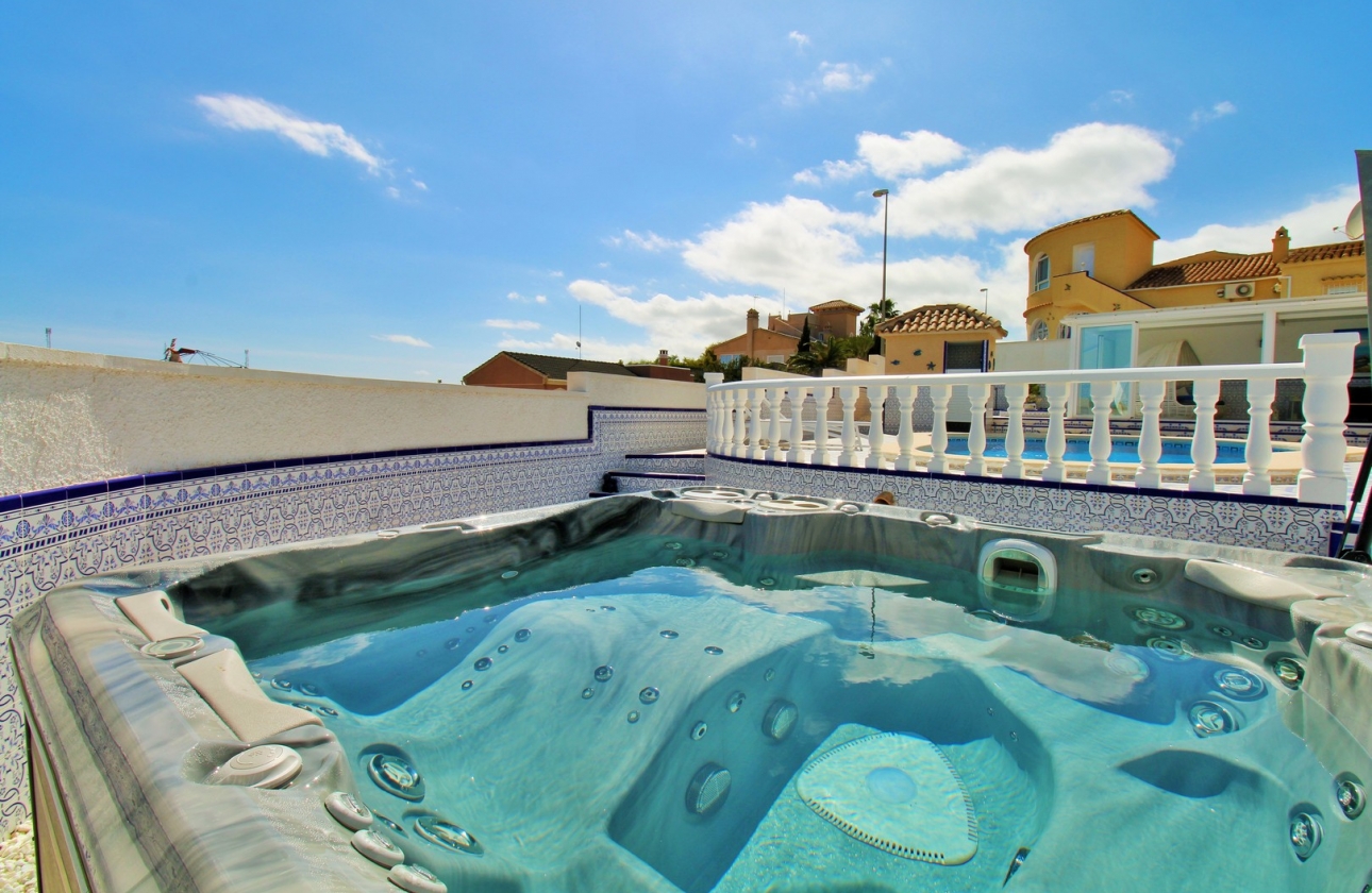 Revente - Villa - Villamartin