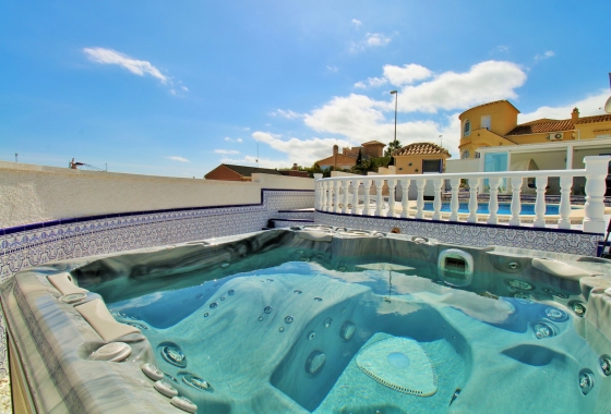 Revente - Villa - Villamartin
