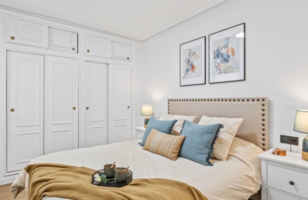 Resale - Apartment / flat - Orihuela Costa - La Florida