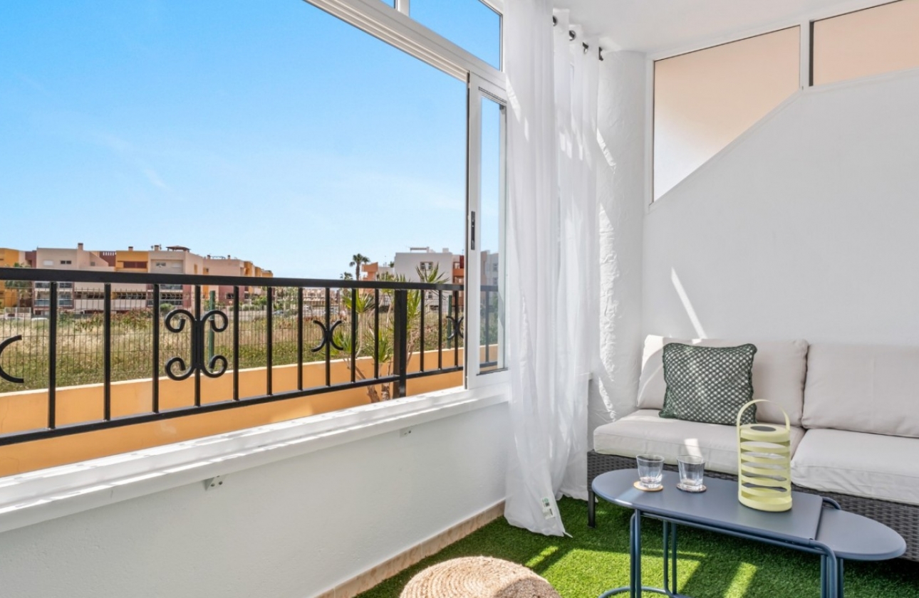 Resale - Apartment / flat - Orihuela Costa - La Florida
