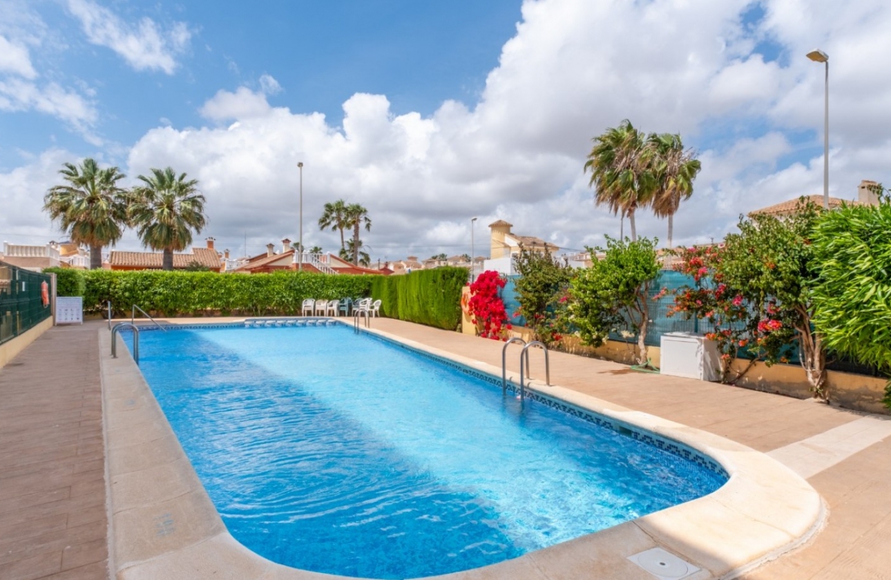 Resale - Apartment / flat - Orihuela Costa - La Florida