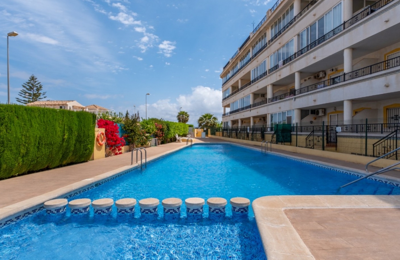 Resale - Apartment / flat - Orihuela Costa - La Florida