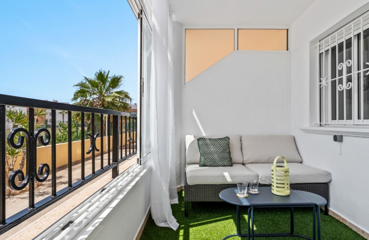 Resale - Apartment / flat - Orihuela Costa - La Florida