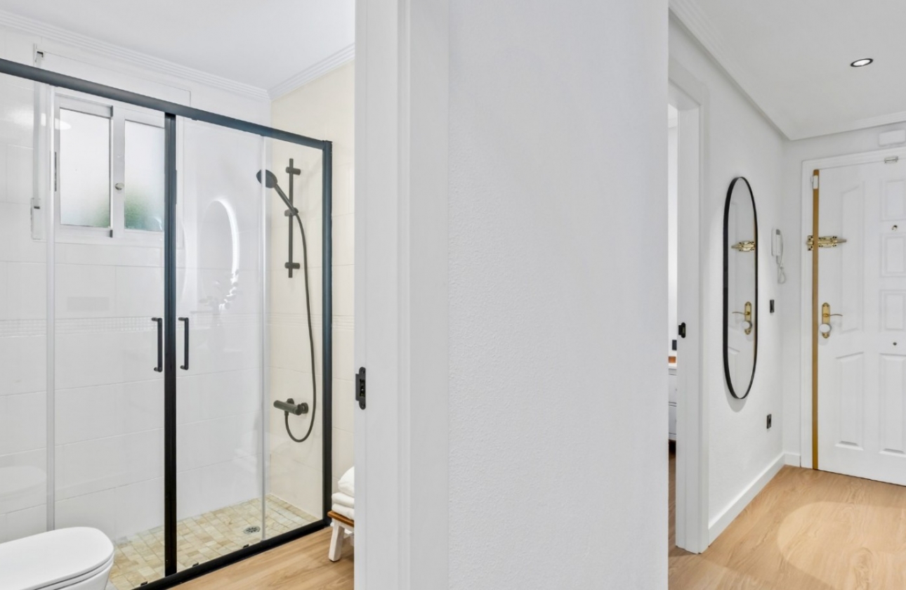 Resale - Apartment / flat - Orihuela Costa - La Florida