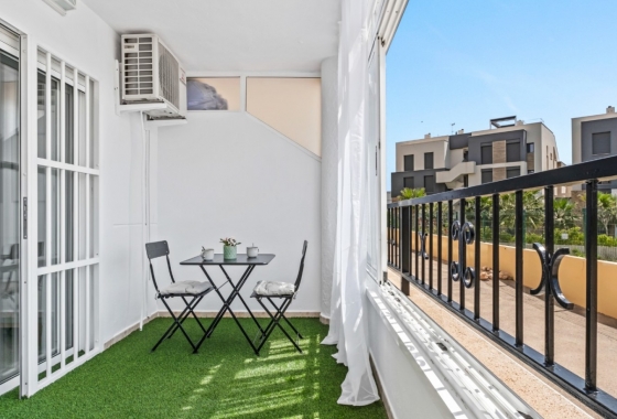 Resale - Apartment / flat - Orihuela Costa - La Florida