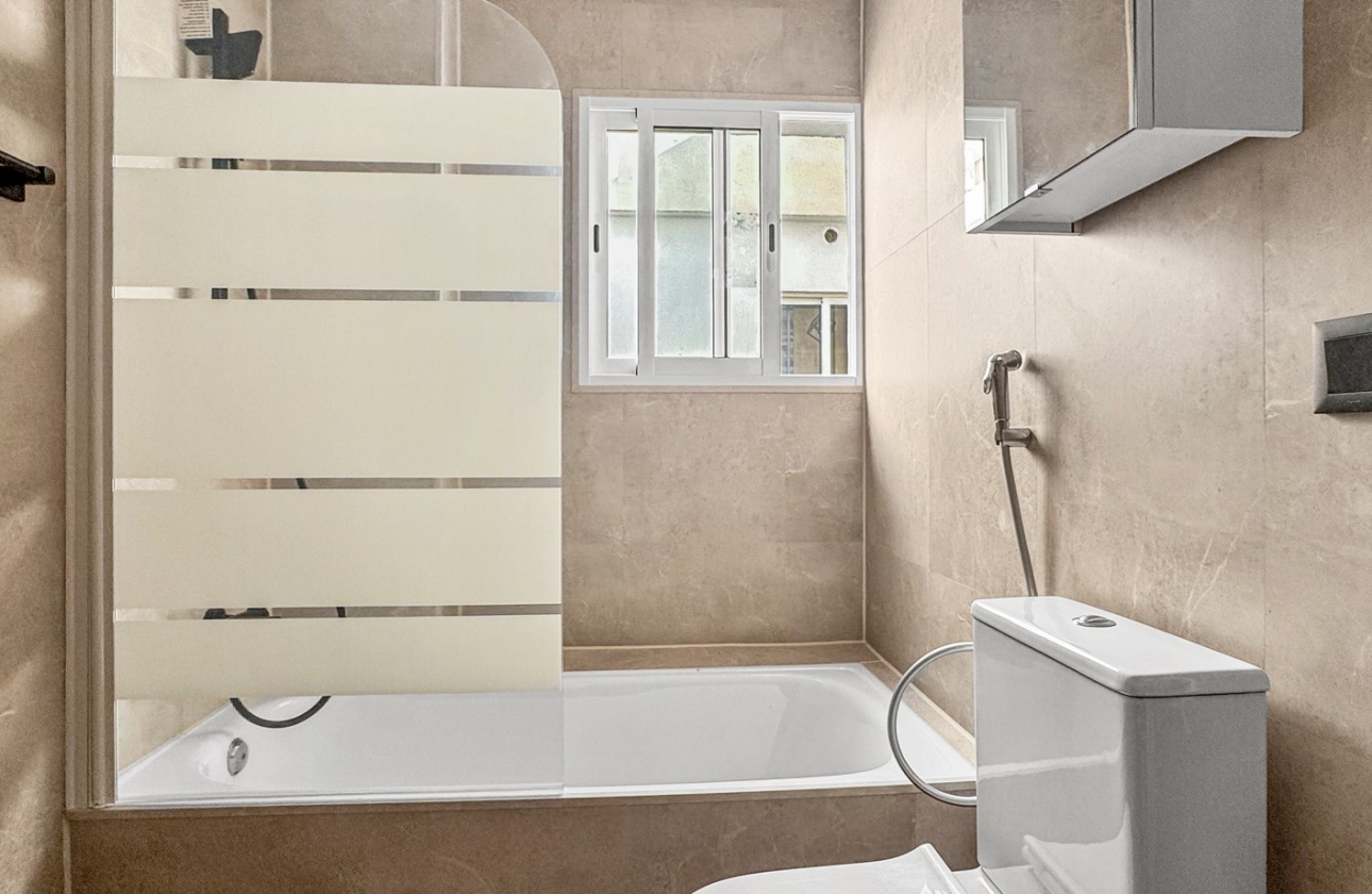 Resale - Apartment / flat - Torrevieja