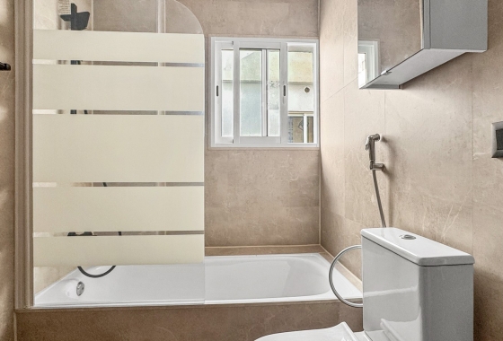 Resale - Apartment / flat - Torrevieja