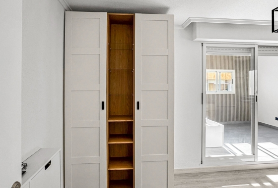 Resale - Apartment / flat - Torrevieja