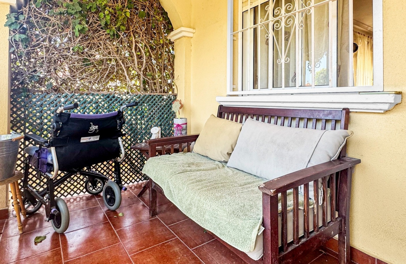 Reventa - Apartamento / piso - Orihuela Costa - Los Almendros-La Florida