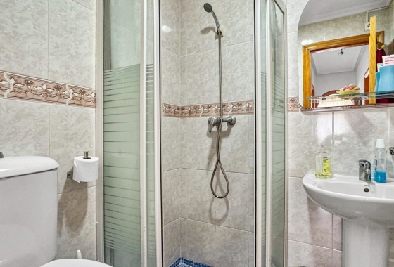 Reventa - Apartamento / piso - Orihuela Costa - Los Almendros-La Florida
