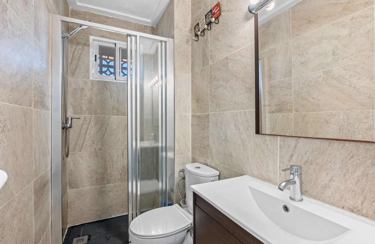Resale - Apartment / flat - Santa Pola
