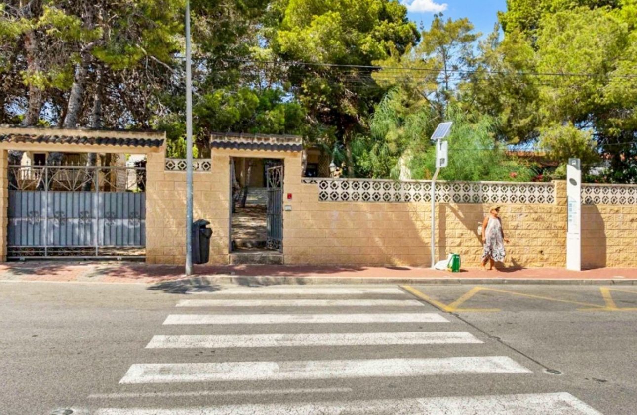 Herverkoop - Villa - Torrevieja - Los Balcones - Los Altos del Edén