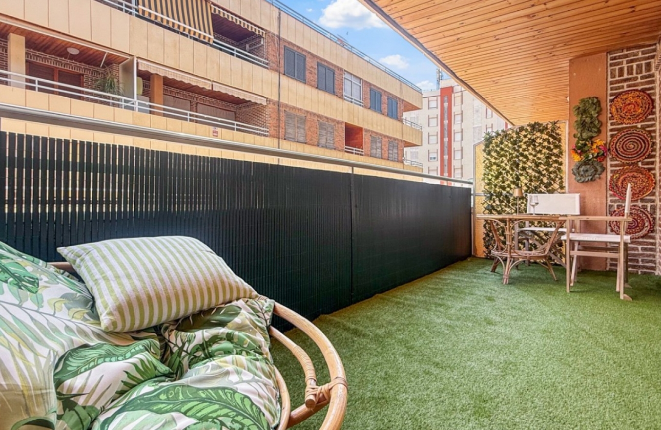 Wiederverkauf - Wohnung - Torrevieja - El Acequión - Los Náufragos