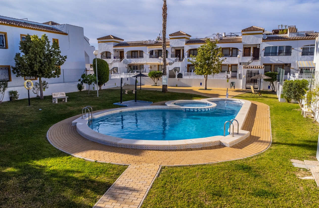 Reventa - Apartamento / piso - Vistabella Golf
