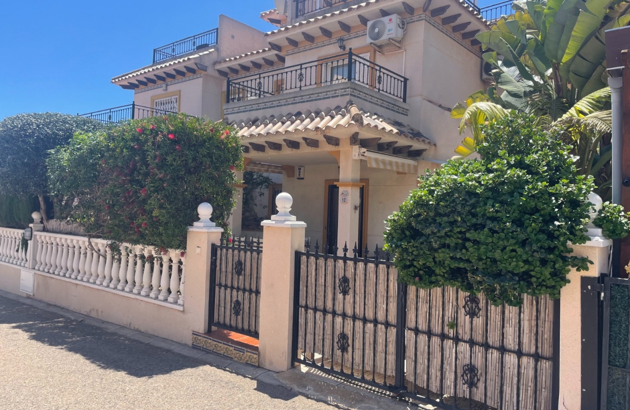 Reventa - Villa - Orihuela Costa - La Regia