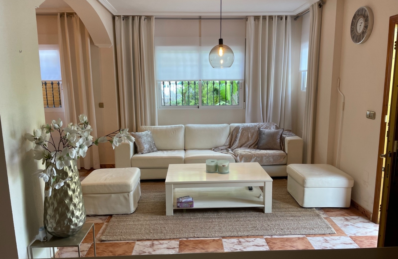 Reventa - Villa - Orihuela Costa - La Regia