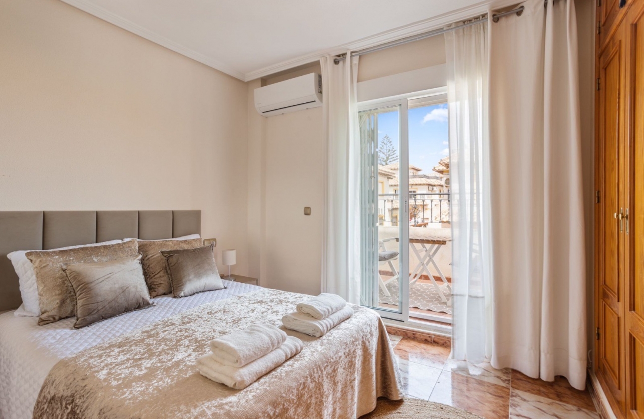Reventa - Villa - Orihuela Costa - La Regia
