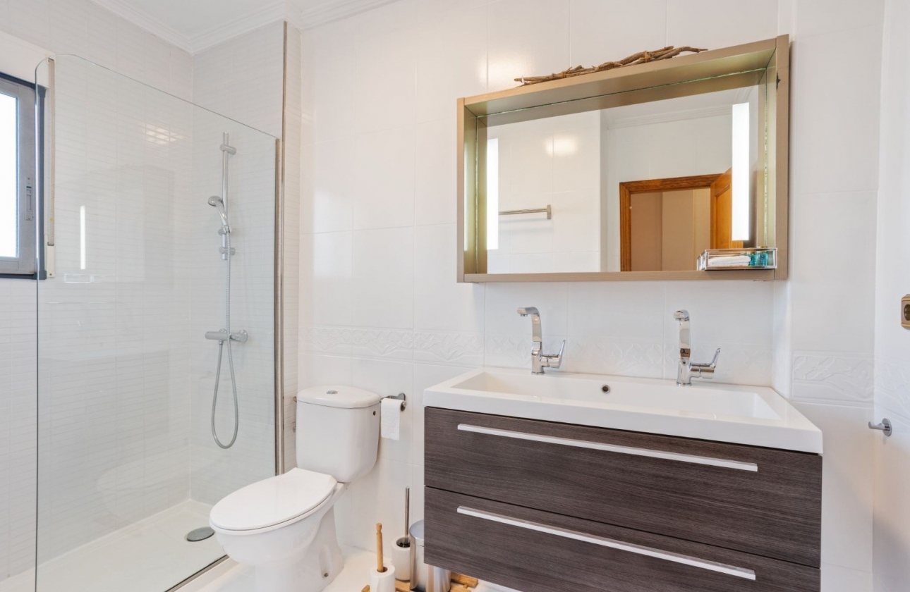 Reventa - Villa - Orihuela Costa - La Regia