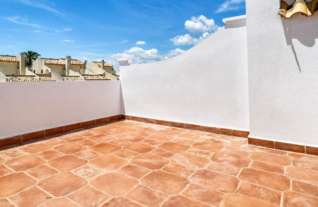 Wiederverkauf - House - Orihuela Costa - Los Almendros