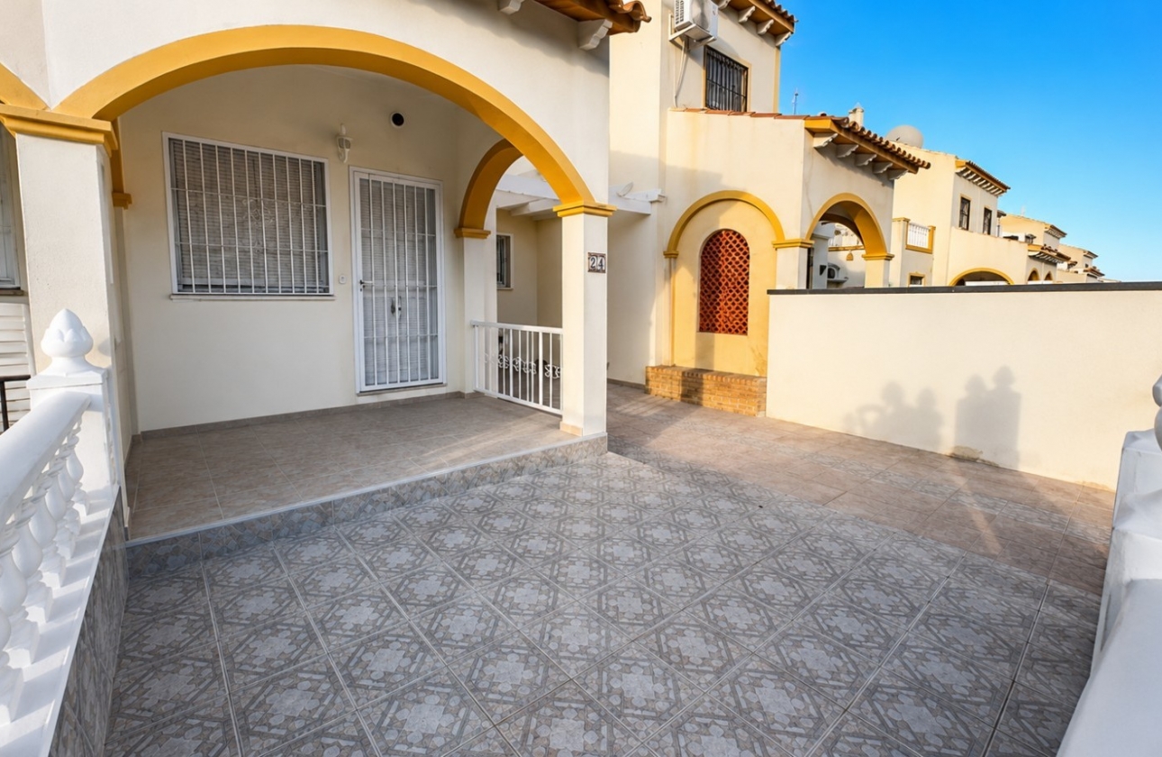 Wiederverkauf - House - Orihuela Costa - Los Almendros