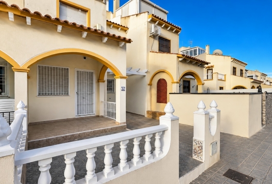 Wiederverkauf - House - Orihuela Costa - Los Almendros