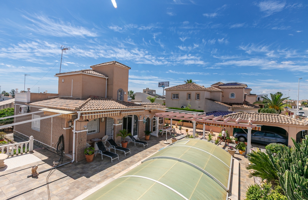 Wiederverkauf - Villa - Orihuela Costa - La Zenia