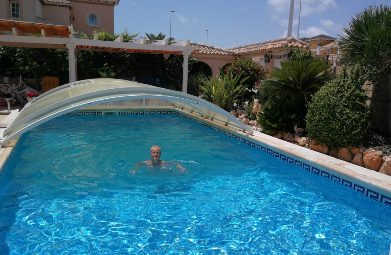 Wiederverkauf - Villa - Orihuela Costa - La Zenia