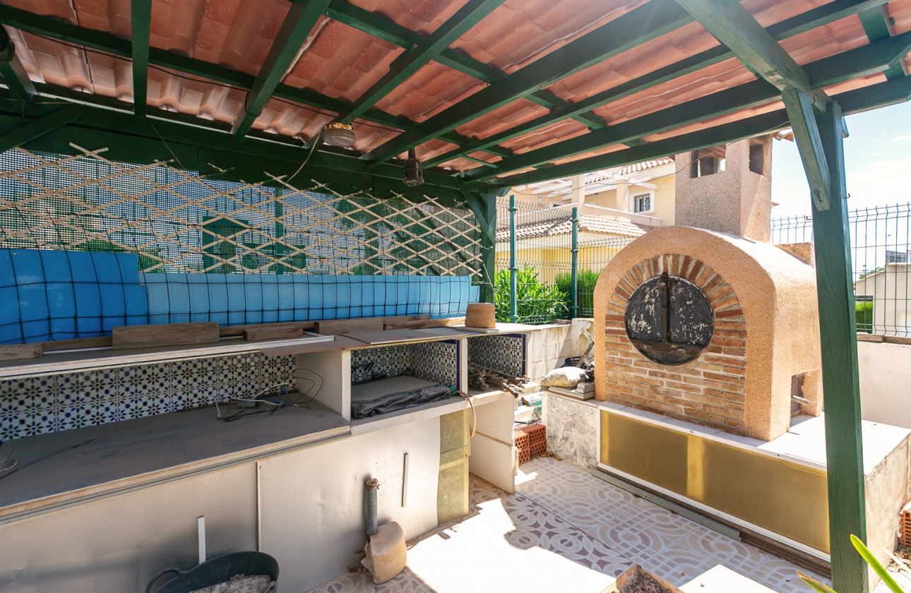 Wiederverkauf - Villa - Orihuela Costa - La Zenia