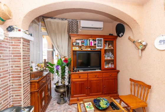 Wiederverkauf - Villa - Orihuela Costa - La Zenia
