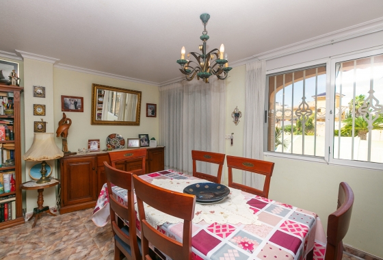 Wiederverkauf - Villa - Orihuela Costa - La Zenia