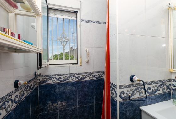 Wiederverkauf - Villa - Orihuela Costa - La Zenia