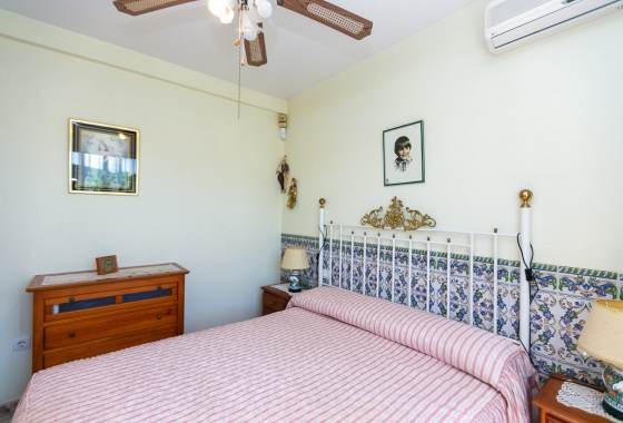 Wiederverkauf - Villa - Orihuela Costa - La Zenia