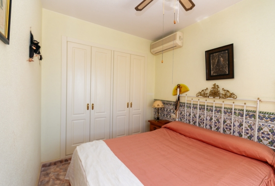 Wiederverkauf - Villa - Orihuela Costa - La Zenia