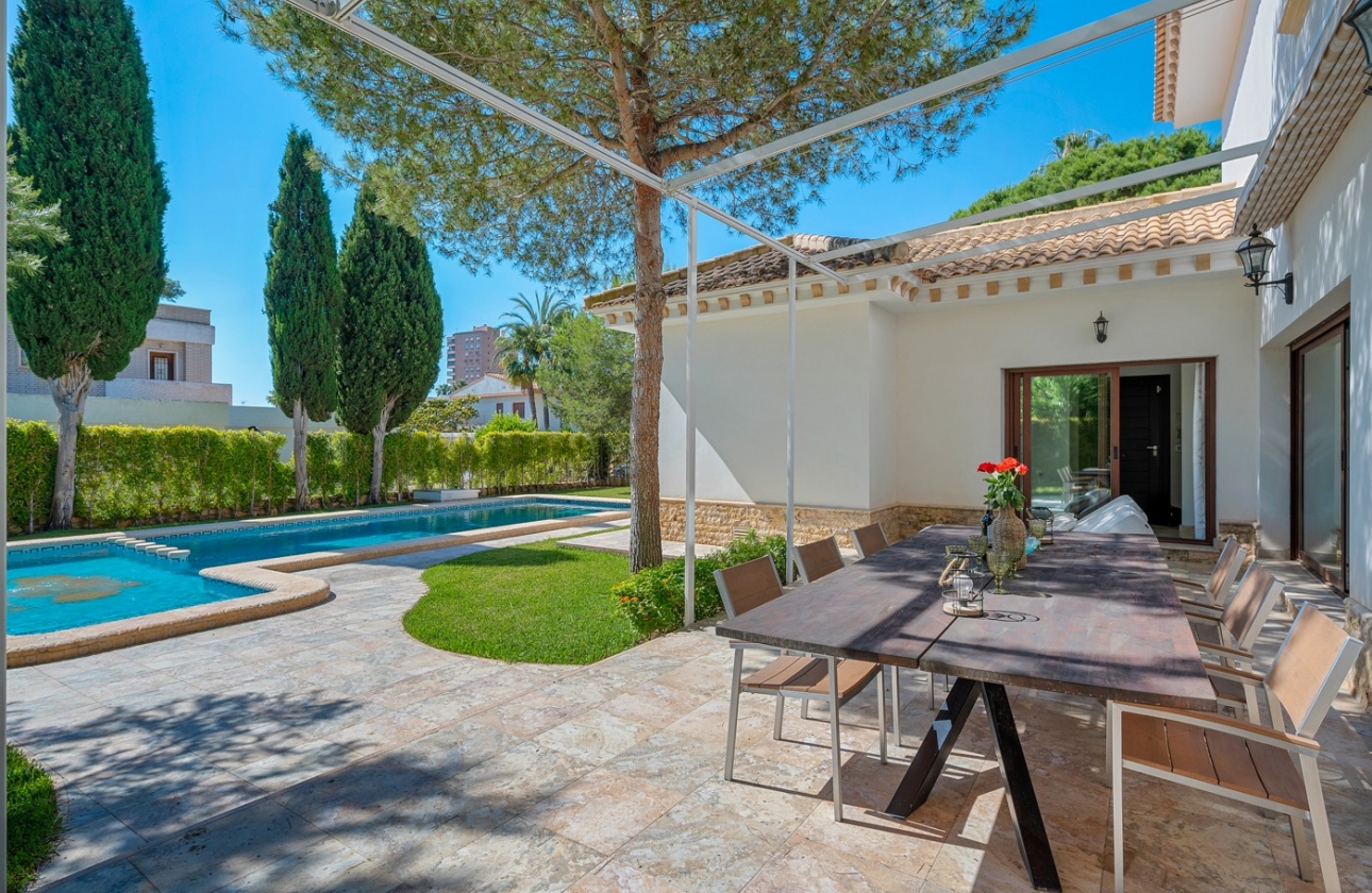 Revente - Villa - Orihuela Costa - Dehesa de campoamor