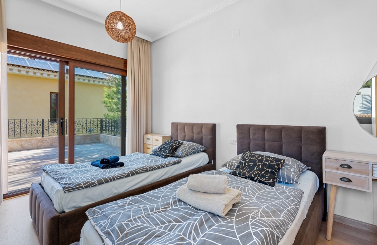 Revente - Villa - Orihuela Costa - Dehesa de campoamor