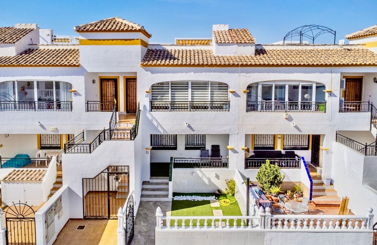 Resale - Apartment / flat - Vistabella Golf