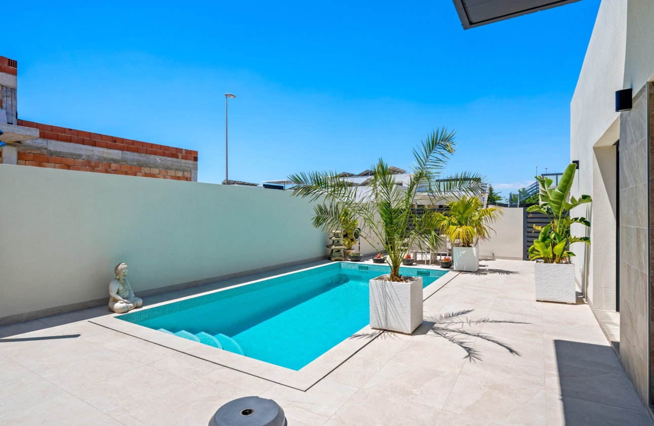 Revente - 6. Detached villa - Daya Nueva - Costa Blanca South