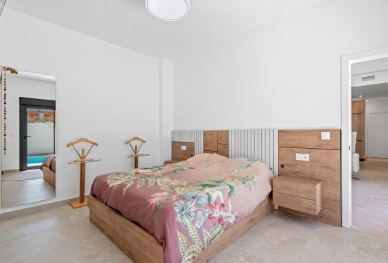 Revente - 6. Detached villa - Daya Nueva - Costa Blanca South