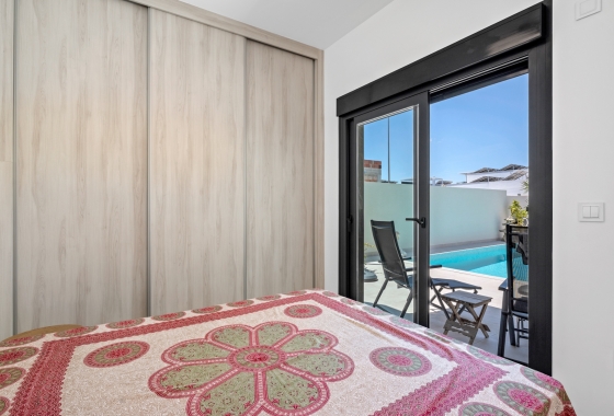 Revente - 6. Detached villa - Daya Nueva - Costa Blanca South