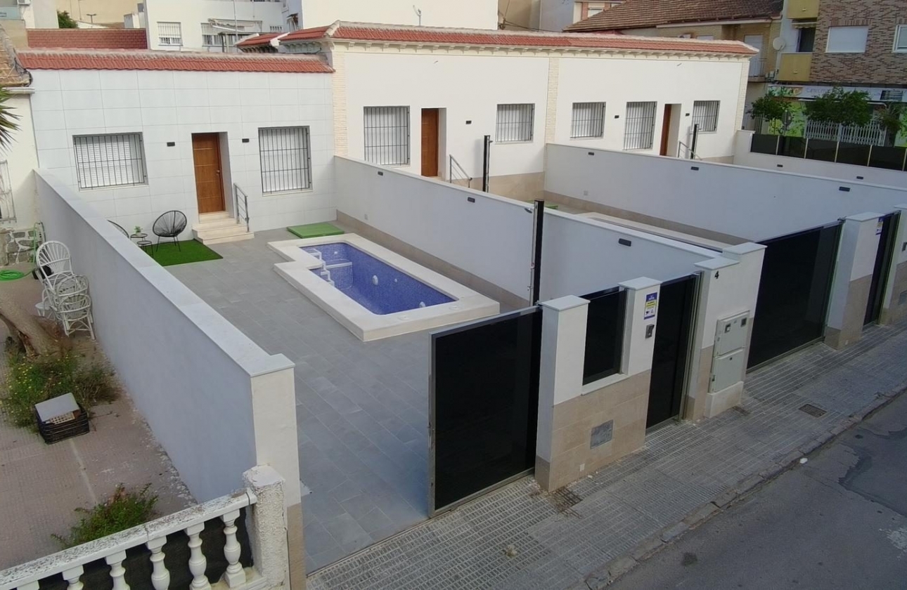 Neue Gebäude - Villa -  - San Javier